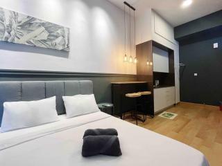 Dazzling 1BR Loft Balcony The Colony By Infinitum - 0