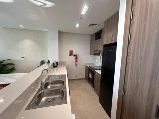 Elegant One-Bedroom Apartment by VM Luxury Collection - 7