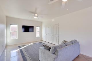 Desert Escape Near Lake Havasu and London Bridge! - 7