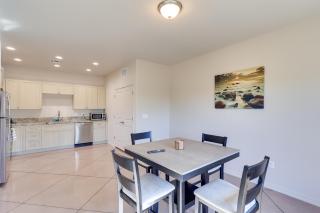 Golf, Hike and Boat! Bright Lake Havasu City Apt - 1