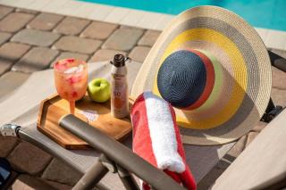 FREE waterpark lazy river near Disney Heated pool - 3