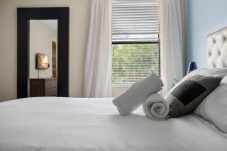 FREE waterpark lazy river near Disney Heated pool - 4