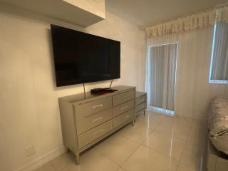 Family Stay Ocean Reserve Resort Sunny Isles - 6