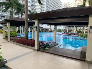 Kathys Crib 11th flr 2 at Shell Residence pool view - 7