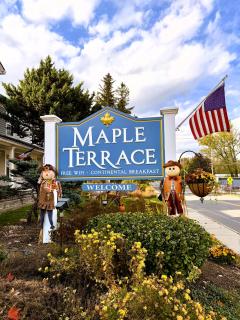 Maple Terrace Motel - Williamstown - 1