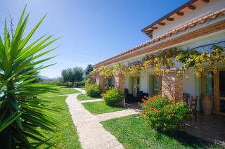 HOTEL Essenza di Mirto - 8