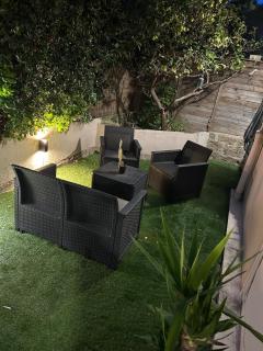 Two rooms with 30 m2 garden in villa - 9