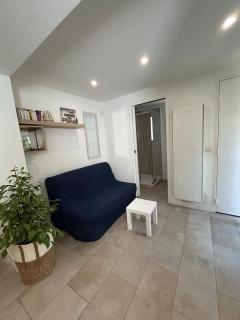 Two rooms with 30 m2 garden in villa - 8