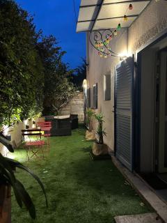 Two rooms with 30 m2 garden in villa - 3