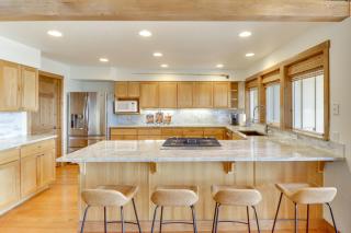 Ski-InandSki-Out Whitefish Duplex with Hot Tub! - 2