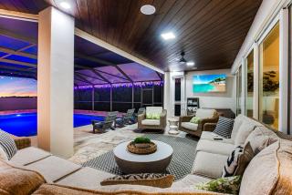 Riverfront Riviera Outdoor TV's/Hotub/Tanning Deck - 3