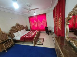Luxury Living Guest House Islamabad - 5