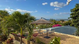 LAKAZ DEL VISTA - Luxurious new apartments with panoramic sea views, pool & garden retreat - 4