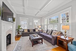 5BR Historic Midtown Craftsman Home w Jacuzzi - 6