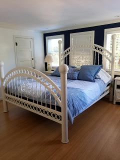 Capitola Pelican House - 6