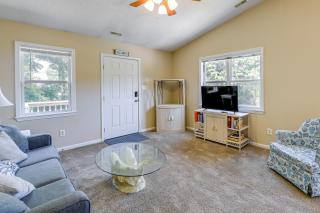 Charming Emerald Isle Escape Less Than 1 Mi to Beach! - 6