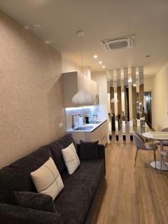 Lhome Sevilla Puerta Osario - 0