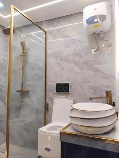 Luxury 1bed guest house with private garden in Magodo - 9