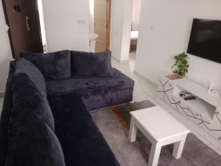 Buxton Point Kandy Cozy Two Bedroom Apartment - 3