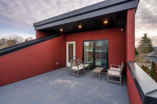 Stay Portland - Private Rooftop Flat- 14 Guests - 94 WalkScore - 5