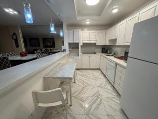 Spacious Apt Ocean Reserve Resort Amenities - 6