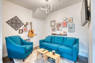 Stay Portland - The Division Street Funk Flat - 94 WalkScore - 5