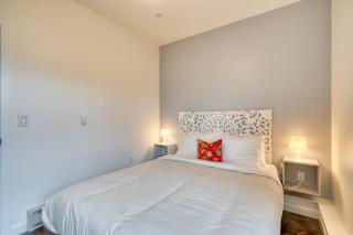 Modern Flat Perfect Location 2BR - Sleeps 4 - 7