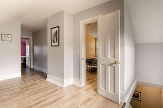 Remodeled 2BR - Walk to Coffee Bars & More - 5