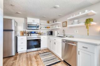 Stay Portland - Vibrant Portland Getaway, Chic Flat - 8