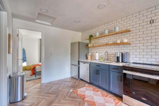 Stay Portland - The Perfect Retro Portland Retreat - Vintage Shops - 1