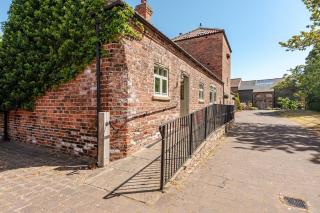 Irishman's Cottage - 4