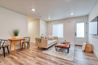 Stay Portland - The Madison Farmhouse - Vintage Shops & Espresso - 2