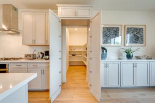 Elegant and Spacious Retreat with Yard in Woodland! - 2