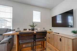 Cozy and Convenient Residential Duplex in Woodland - 3