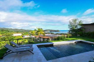 Hillside Oceanview Home with Pool in Venao - 0