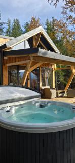 Lacașul Lupilor - 8