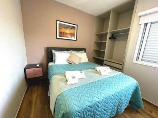 Lindo Apto Climatizado C/ WiFI e SmarTV - 1