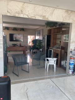 House with Jacuzzi and Pool - 9