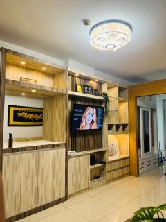 Shell Residences MOA Complex by Paul - 5