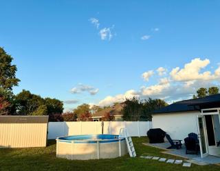 Soluna-Fully fenced home with private pool - 7