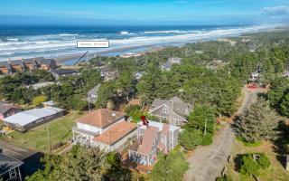 Kamis Beach House - Meredith Lodging - 3