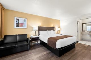 Americas Best Value Inn and Suites Flagstaff - 8