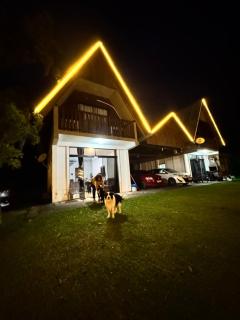 Chalé na beira da lagoa com vista - 1