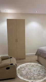 شقة بغرفة و صالة - 2