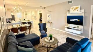 Charming Holiday Condo, Only 7 min to Disney - 3