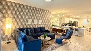 Charming Holiday Condo, Only 7 Min To Disney - 0