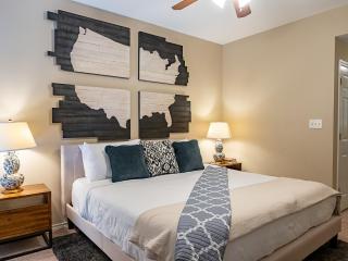 Walk to SOCO - South 1st Launch Pad! - 3