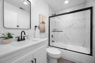 Central Lawrenceville 3 Spacious and Modern Two Bedroom Apartment with Free Street Parking - 8