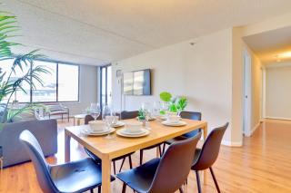 Contemporary Stay near Pentagon City Metro - 6