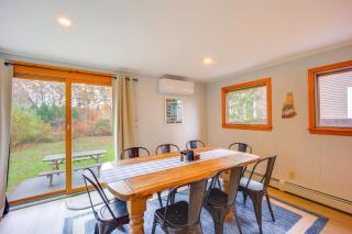 Comfortable Lincoln Home Walk to Main Street! - 4